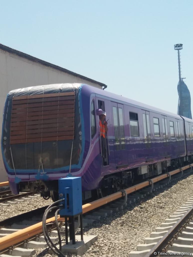 Baku obtains 10 new subway trains (PHOTO/VIDEO)