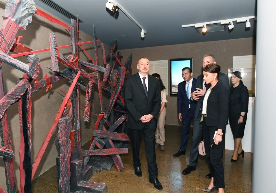Президент Ильхам Алиев и Первая леди Мехрибан Алиева приняли участие в открытии заповедника «Янардаг» после капитальной реконструкции (ФОТО) (версия 2)