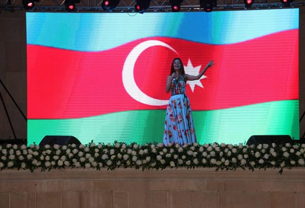 Весь Баку в праздничных концертах  (ФОТО)