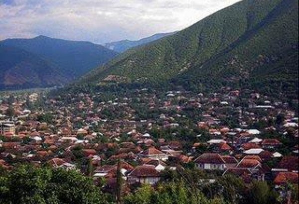 Rayonlarda 65 kənd qonaq evi yaradılıb