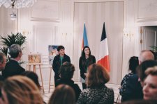 В Париже открылась выставка в честь Насими -  среди гостей потомки Шарля дэ Голля и Льва Толстого (ВИДЕО, ФОТО) - Gallery Thumbnail
