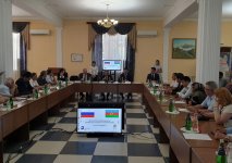 Состоялся "круглый стол" по развитию приграничного сотрудничества между Азербайджаном и Россией (ФОТО) - Gallery Thumbnail