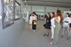 Купи произведение и забери домой или в офис! В Баку открылась первая Республиканская выставка-продажа  (ФОТО)