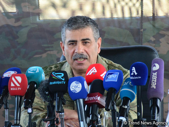 Azerbaijani minister: Armenian defense minister strives to gain cheap political points