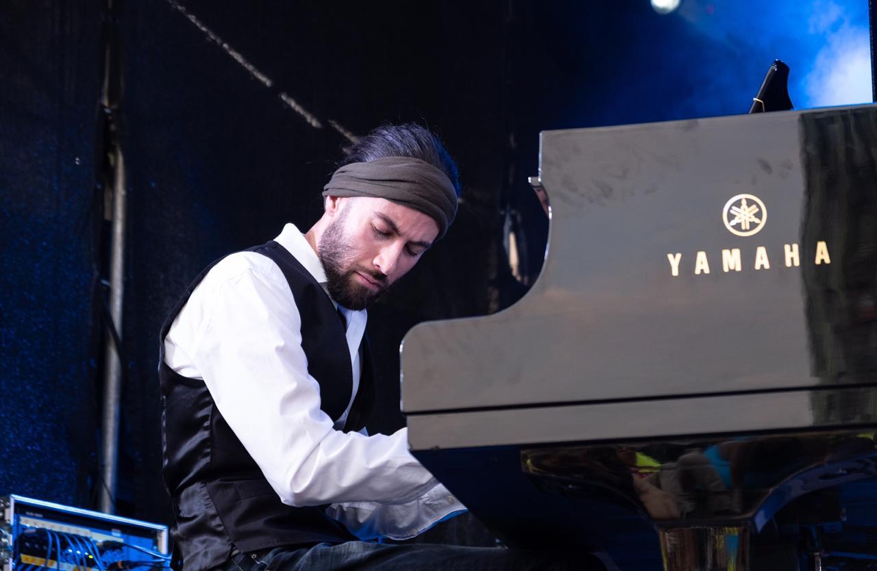 Азербайджанский музыкант представит импровизации на восточные темы в Москве