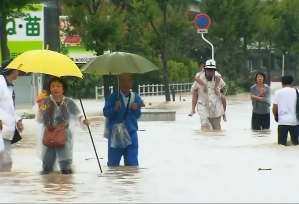 В Японии из-за тайфуна пострадали более 40 человек