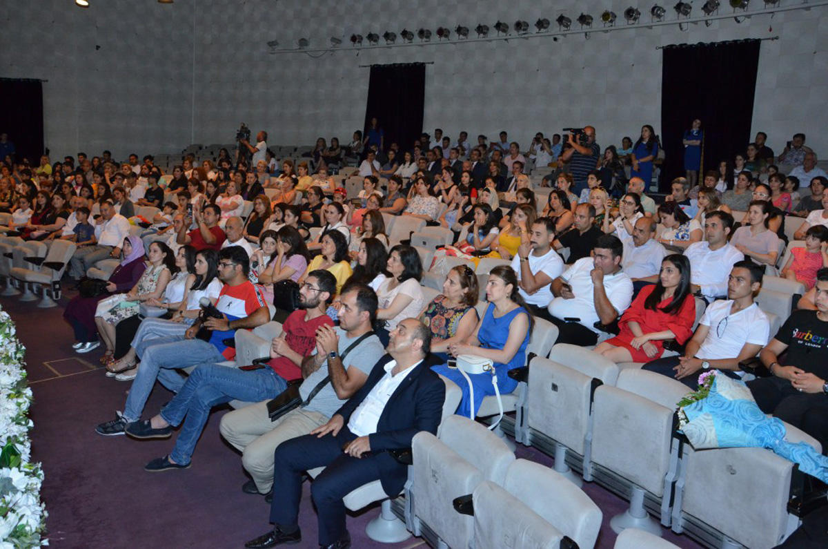 III Respublika Xalq Teatrları Festivalı başa çatdı (FOTO)