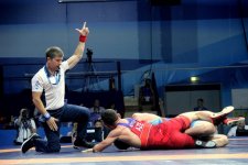 Азербайджанский борец-вольник одержал чистую победу над армянским соперником (ФОТО)