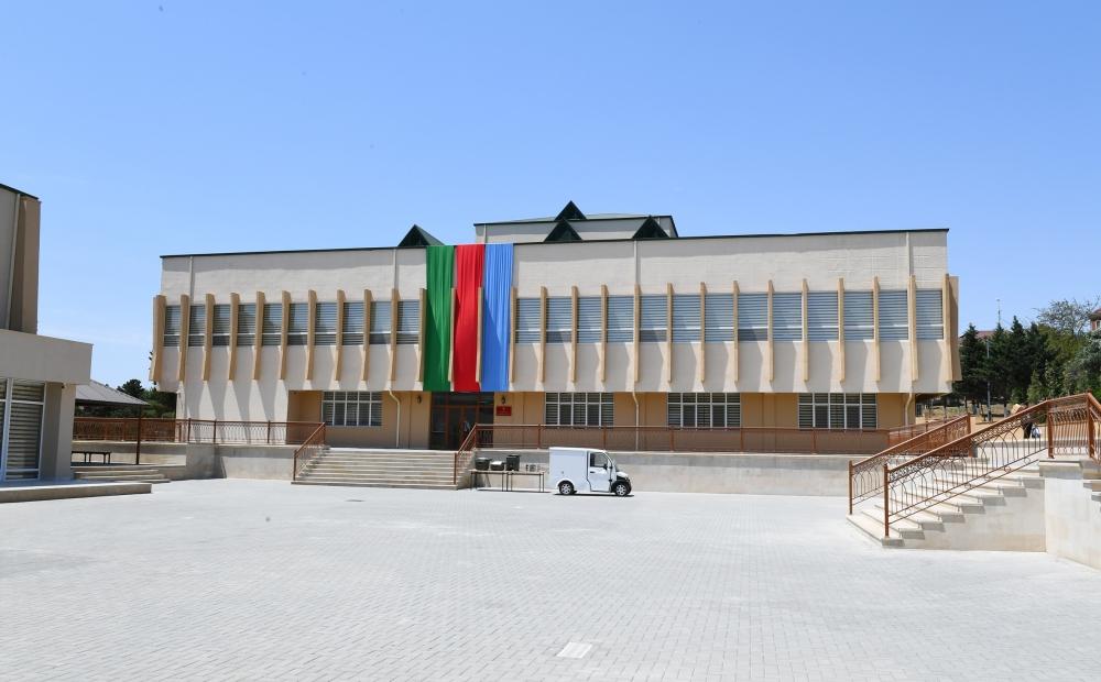 Azerbaijani President views conditions created at newly-reconstructed Military Lyceum named after Jamshid Nakhchivanski (PHOTO)