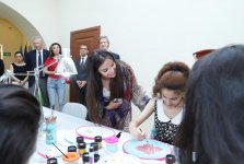 Вице-президент Фонда Гейдара Алиева Лейла Алиева приняла участие на презентации проекта «Поощрение инклюзивного образования посредством традиционного искусства» (ФОТО) (версия 2) - Gallery Thumbnail