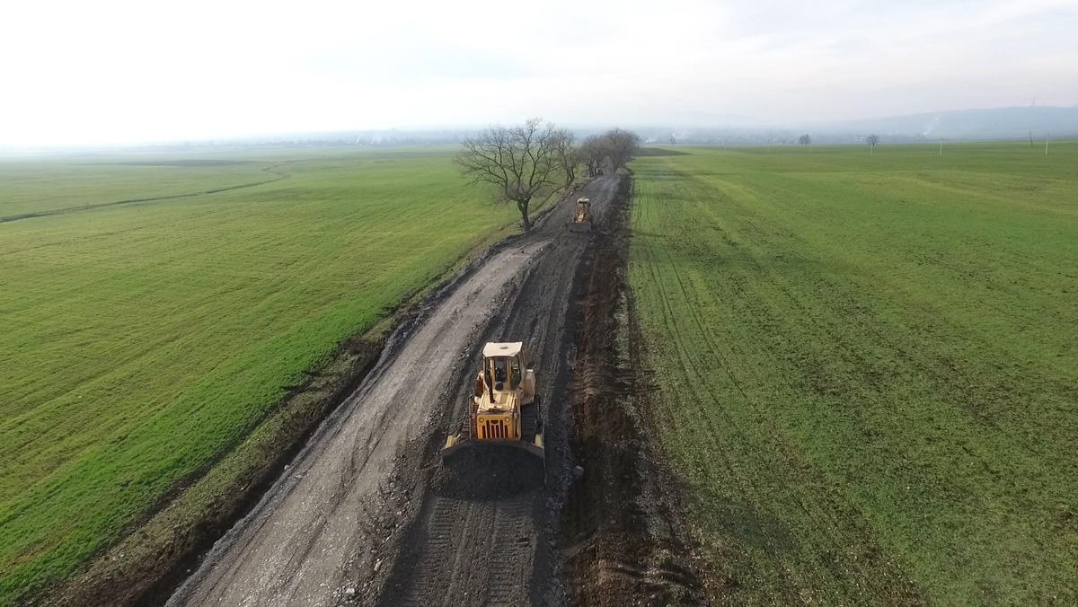 Завершается реконструкция 19-километровой автодороги в Габале (ФОТО) - Gallery Image