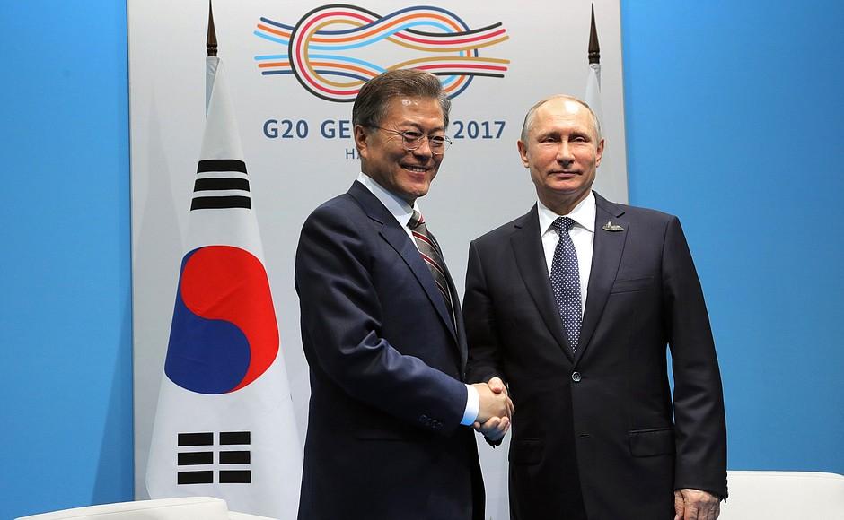 Putin, Moon Jae-in discuss situation on Korean Peninsula
