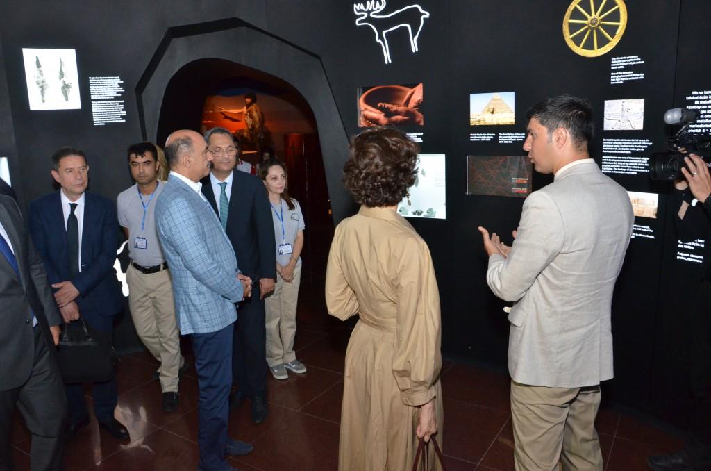 UNESCO Director-General visits Gobustan National Historical-Artistic Reserve (PHOTO)