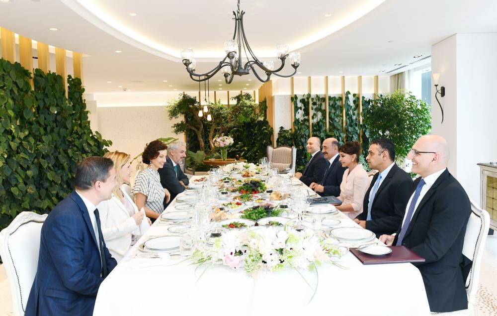 Birinci vitse-prezident Mehriban Əliyeva UNESCO-nun Baş direktoru xanım Odre Azule ilə görüşüb (FOTO)