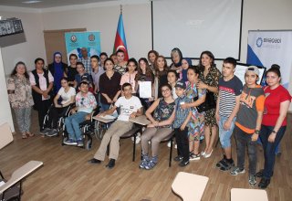 Пусть каждый на 10 минут почувствует себя в инвалидной коляске – проект в Баку (ФОТО)