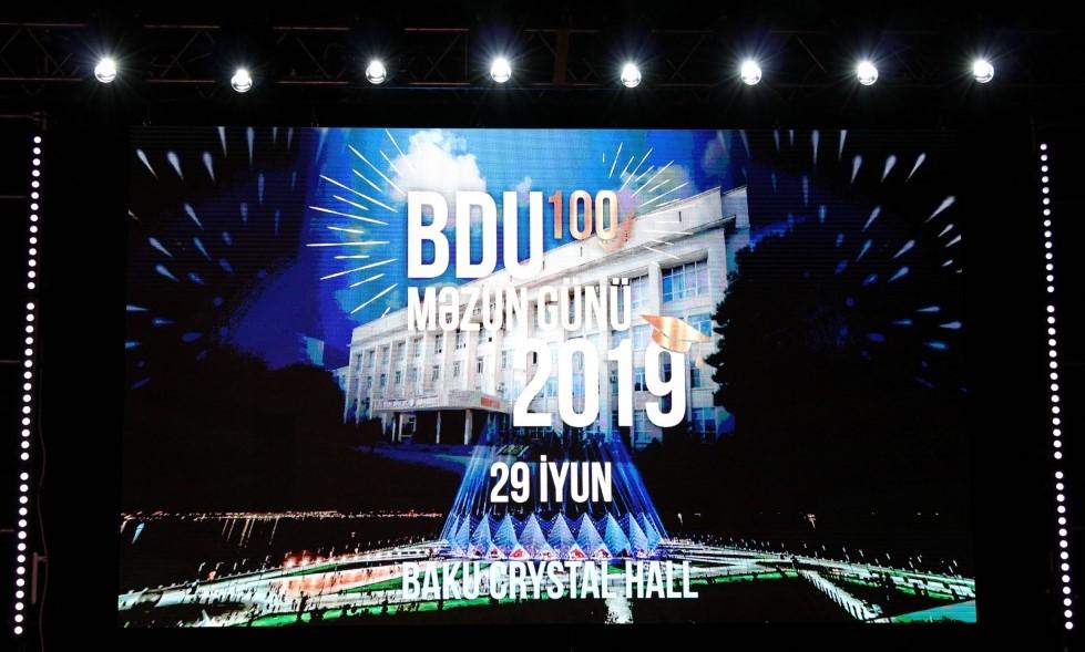 BDU-nun “Baku Crystal Hall”da möhtəşəm Məzun Günü (FOTO) - Gallery Image