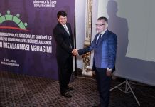 Azərbaycanda ilk dəfə mobil imza vasitəsilə memorandum imzalandı (FOTO)