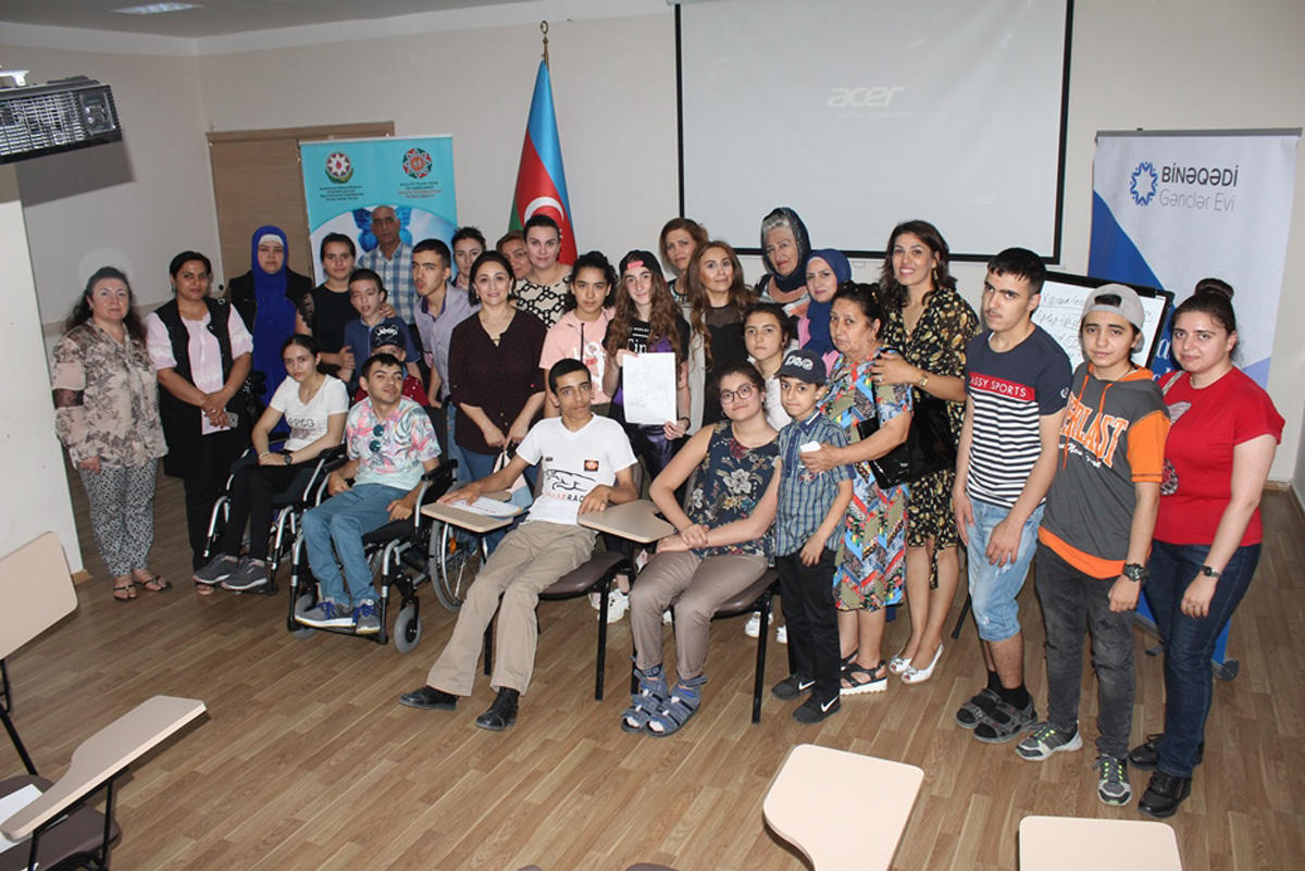 Пусть каждый на 10 минут почувствует себя в инвалидной коляске – проект в Баку (ФОТО) - Gallery Image