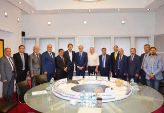 Руководители азербайджанских СМИ провели ряд встреч в Москве (ФОТО)