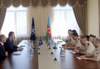 Начальник Генштаба ВС Азербайджана встретился с Командующим штаба спецопераций НАТО (ФОТО)