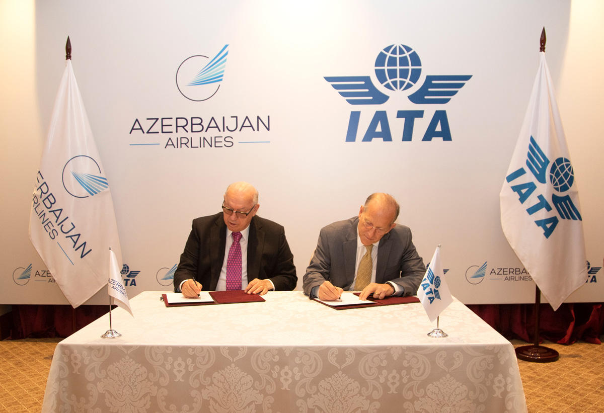 AZAL Bakıda İATA ilə birgə beynəlxalq “Aviation Day Azerbaijan” tədbirini həyata keçirib (FOTO)