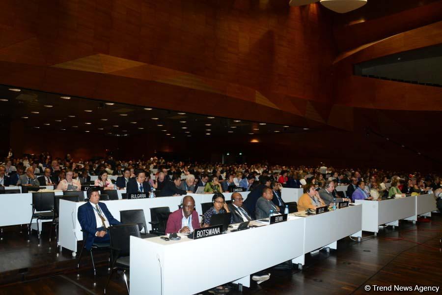 На 43 сессии ЮНЕСКО в Баку обсуждены вопросы национальных парков и водных источников