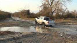 Şəkidə 40 km-lik avtomobil yolları yenidən qurulur (FOTO)
