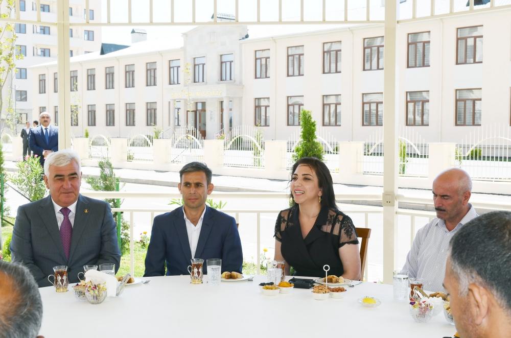 President Ilham Aliyev, First Lady Mehriban Aliyeva attend opening of new residential complex for IDPs in Pirallahi district (PHOTO)