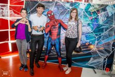 В Баку на каникулы приехал Человек-паук и затянул в сети праздника (ФОТО)