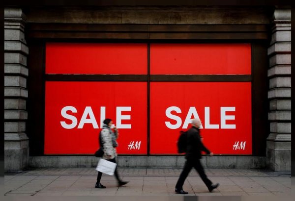 UK shops suffer slowest growth on record in 12 months to June