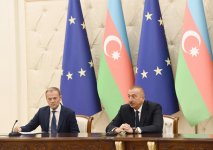 Президент Ильхам Алиев и глава Совета ЕС выступили с заявлениями для печати (ФОТО)
