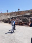Азербайджанцы продемонстрировали стрельбу на Янардаге перед туристами (ФОТО)