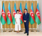Первый вице-президент Мехрибан Алиева встретилась с президентом Бизнес-совета MEDEF (ФОТО)