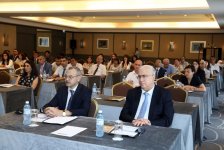 В Азербайджане проводится конференция на тему "Международные стандарты труда" (ФОТО)