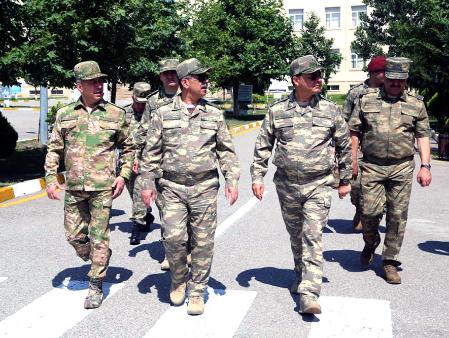 Ali Baş Komandanın tapşırığına əsasən hərbi hissələr yoxlanılır (FOTO)