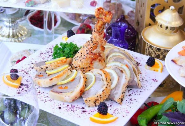 Азербайджанская халяльная кухня будет представлена в Татарстане