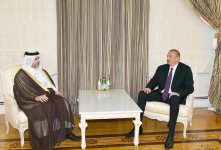 Президент Ильхам Алиев принял министра муниципалитетов и окружающей среды Катара (ФОТО)