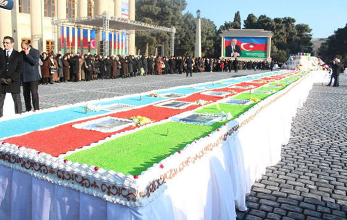 Международный день торта в Азербайджане (ФОТО)