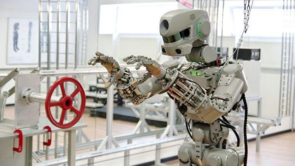 Азербайджан вошел в десятку лучших в конкурсе по робототехнике