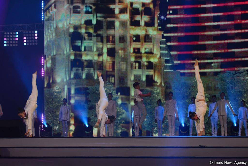 Феерическая церемония торжественного открытия XV Европейского юношеского летнего олимпийского фестиваля в Баку (ФОТОРЕПОРТАЖ)