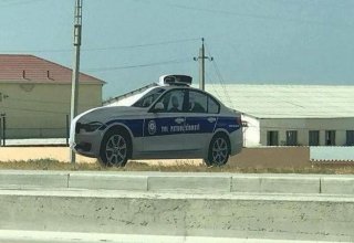 В Азербайджане для профилактики ДТП будут применяться макеты автомобилей дорожной полиции (ФОТО)