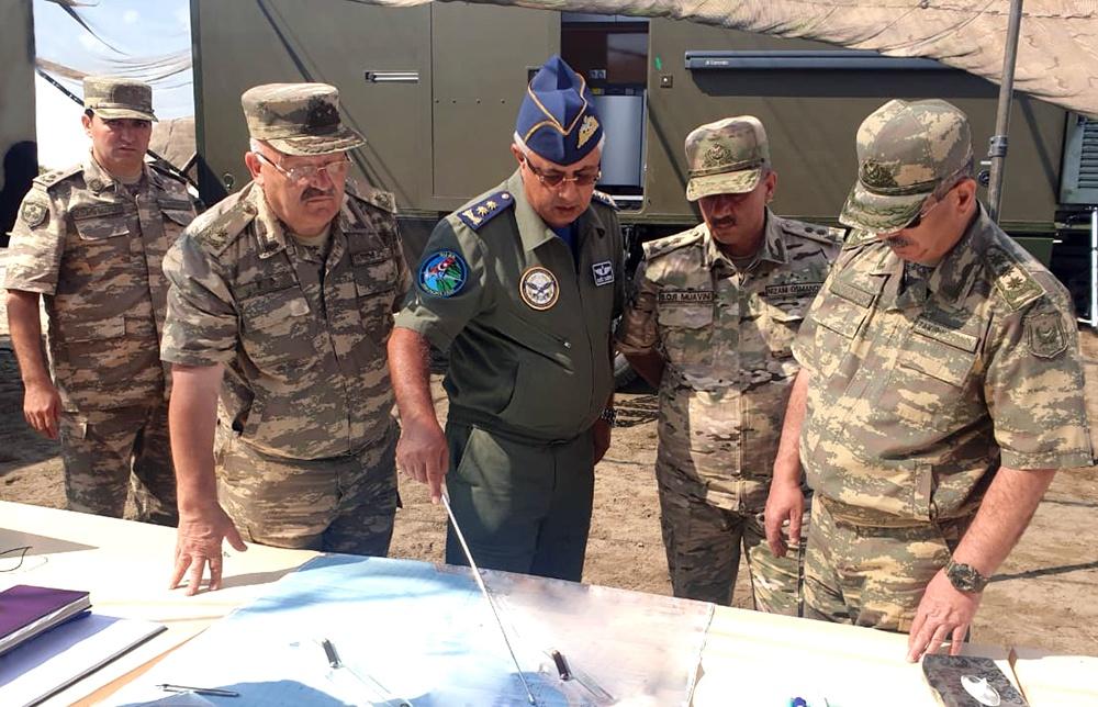 Foreign specialists, divers involved in search operations of Azerbaijani crashed military aircraft (PHOTO)