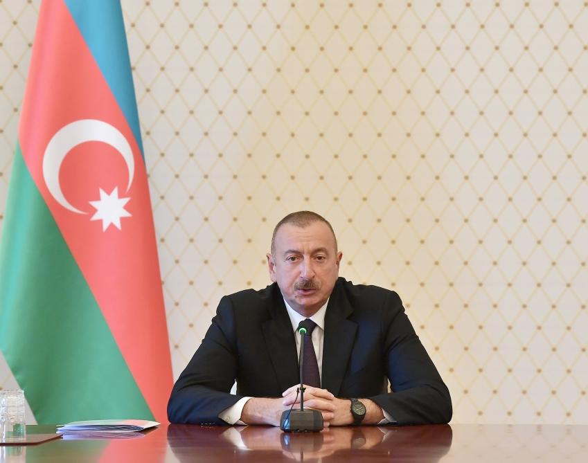 При Президенте Ильхаме Алиеве прошло совещание, связанное с социально-экономической сферой (ФОТО)