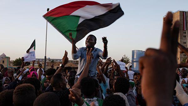 В Судане школы и детсады закроют из-за гибели студентов во время протестов