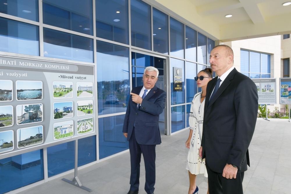 Президент Ильхам Алиев и Первая леди Мехрибан Алиева приняли участие в открытии нового здания Исполнительной власти Пираллахинского района (ФОТО) (версия 2)