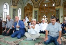 По случаю праздника Гурбан во всех мечетях Азербайджана совершен праздничный намаз (ФОТО)