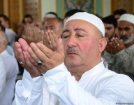 По случаю праздника Гурбан во всех мечетях Азербайджана совершен праздничный намаз (ФОТО)