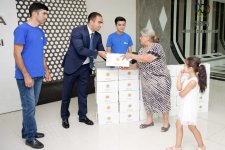 Завершилась раздача Фондом Гейдара Алиева малоимущим семьям праздничных паев по случаю праздника Гурбан (ФОТО)