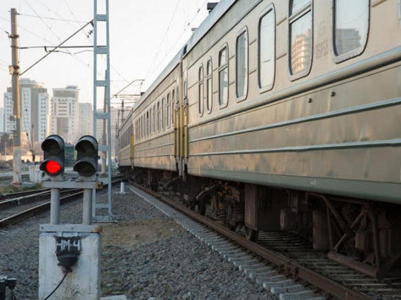 Казахстан временно приостановит движение поездов в Китай