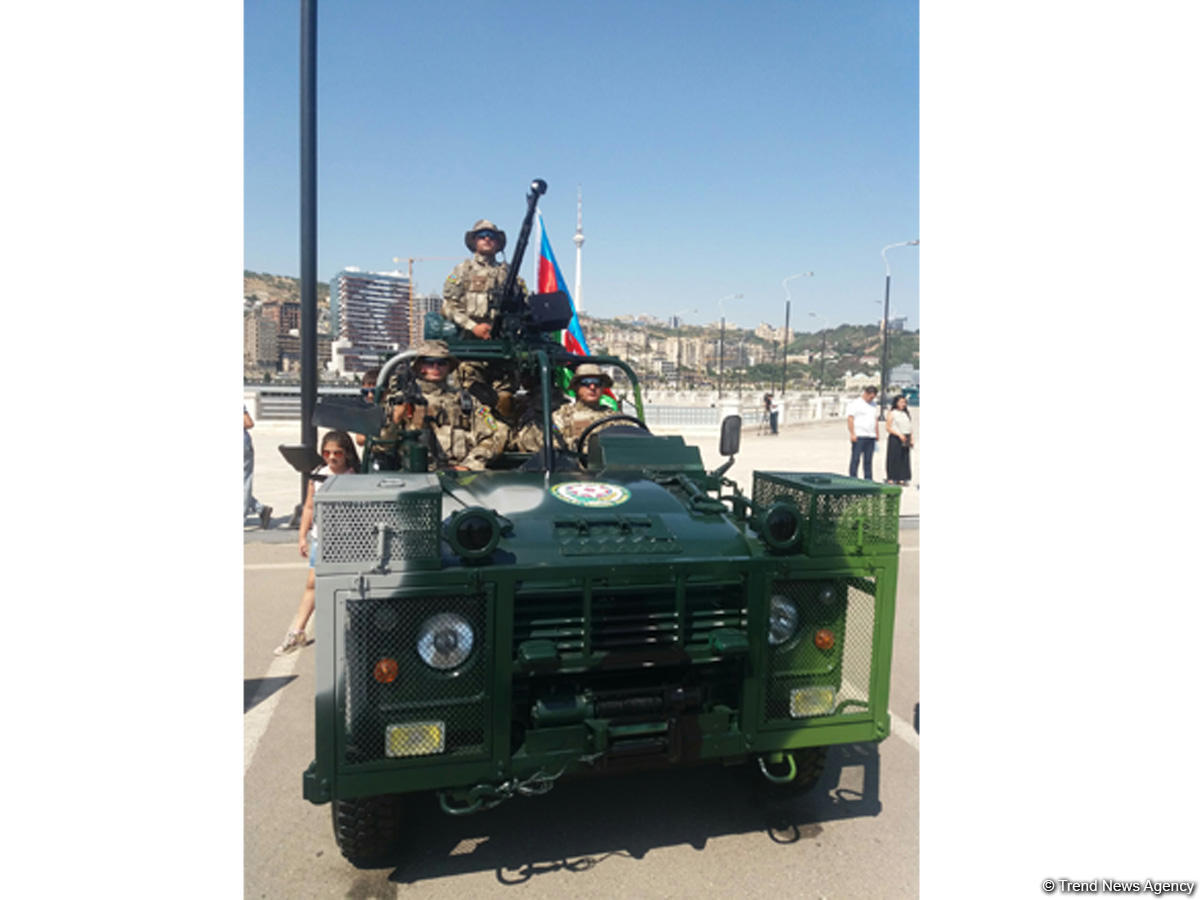 Госпогранслужба Азербайджана представила модернизированную боевую машину